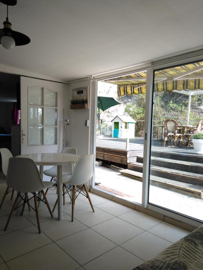 Oasis Vila Menton Exterior foto